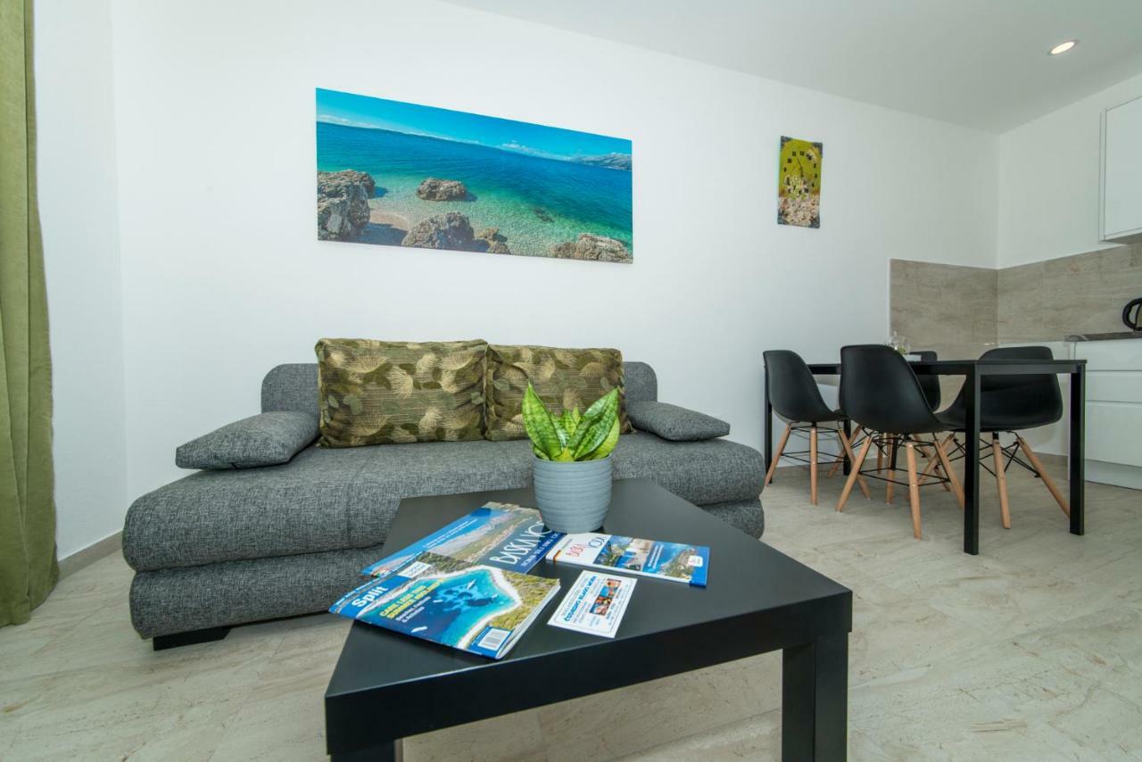 Apartmani Spiline - Mia Baška Voda Exteriör bild