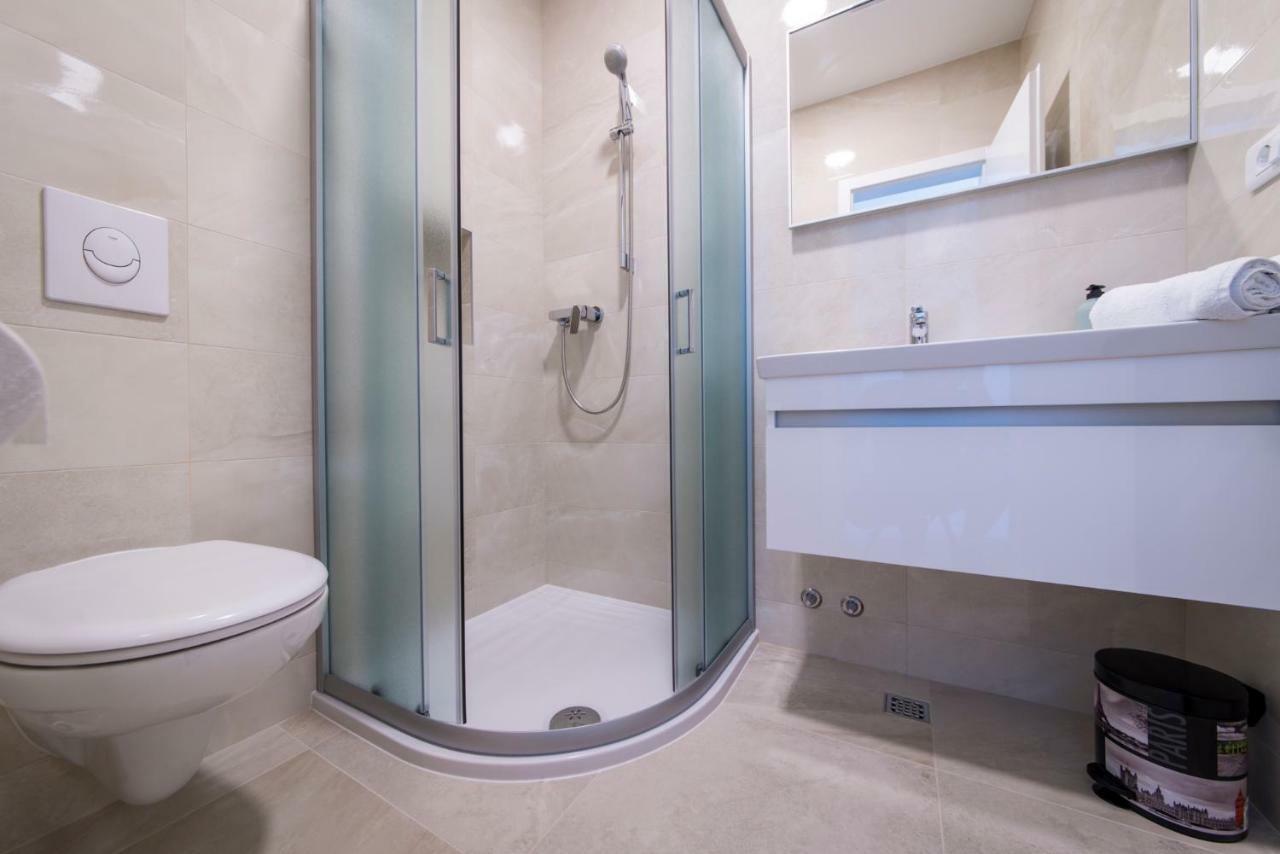 Apartmani Spiline - Mia Baška Voda Exteriör bild