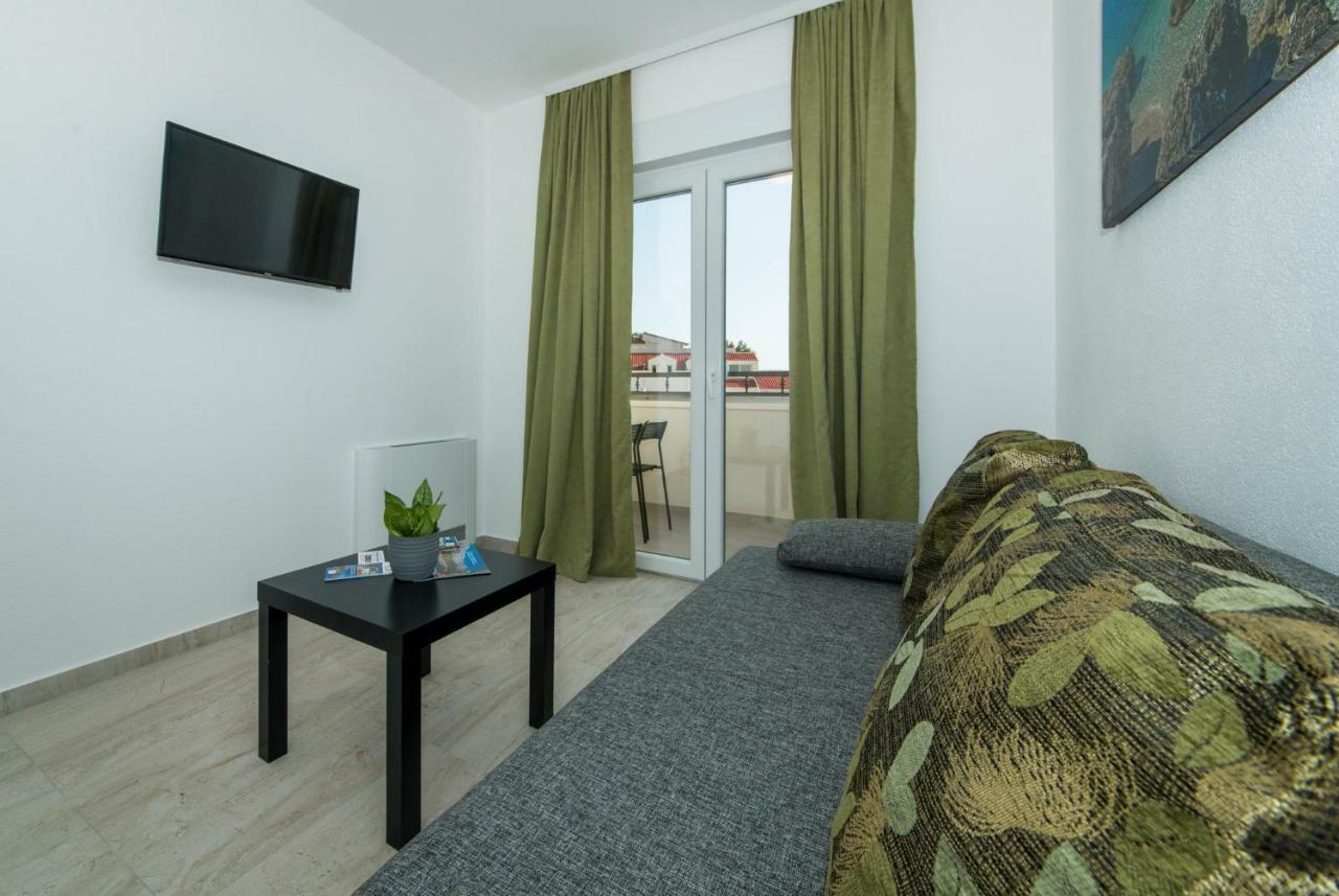 Apartmani Spiline - Mia Baška Voda Exteriör bild